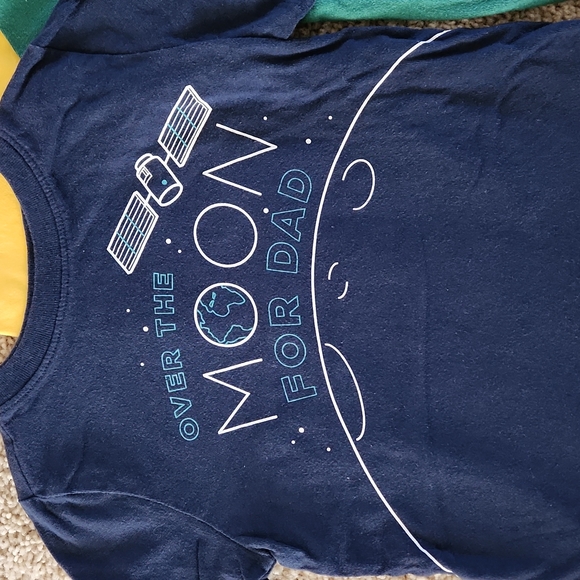 Bundle of 3 t-shirts - Picture 3 of 4